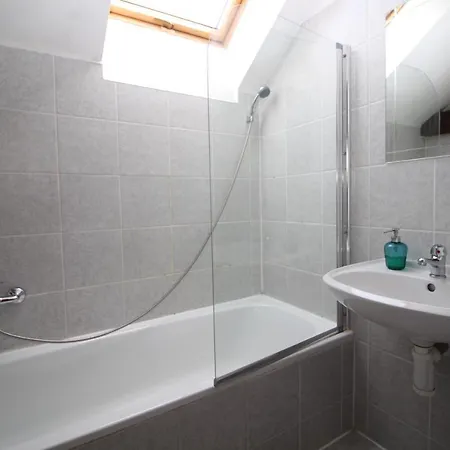 Residence Praha Aparthotel شقة 3*