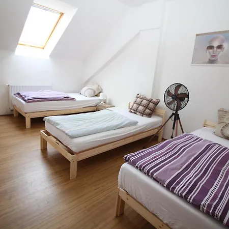 Residence Praha Aparthotel 3* براغ
